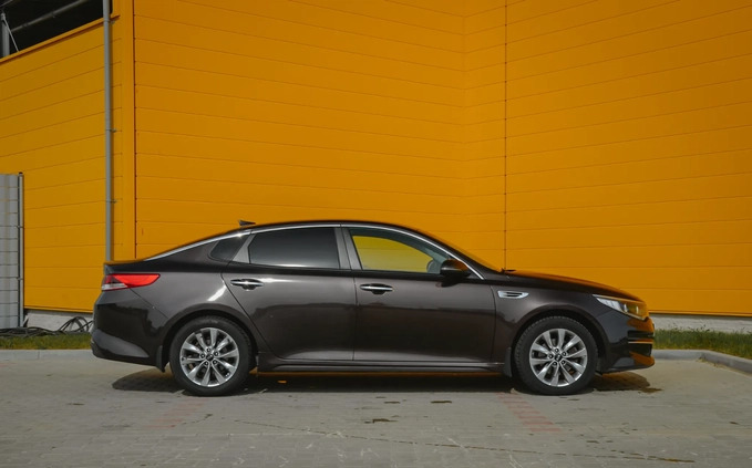 Kia Optima cena 54900 przebieg: 205520, rok produkcji 2015 z Wrocław małe 631